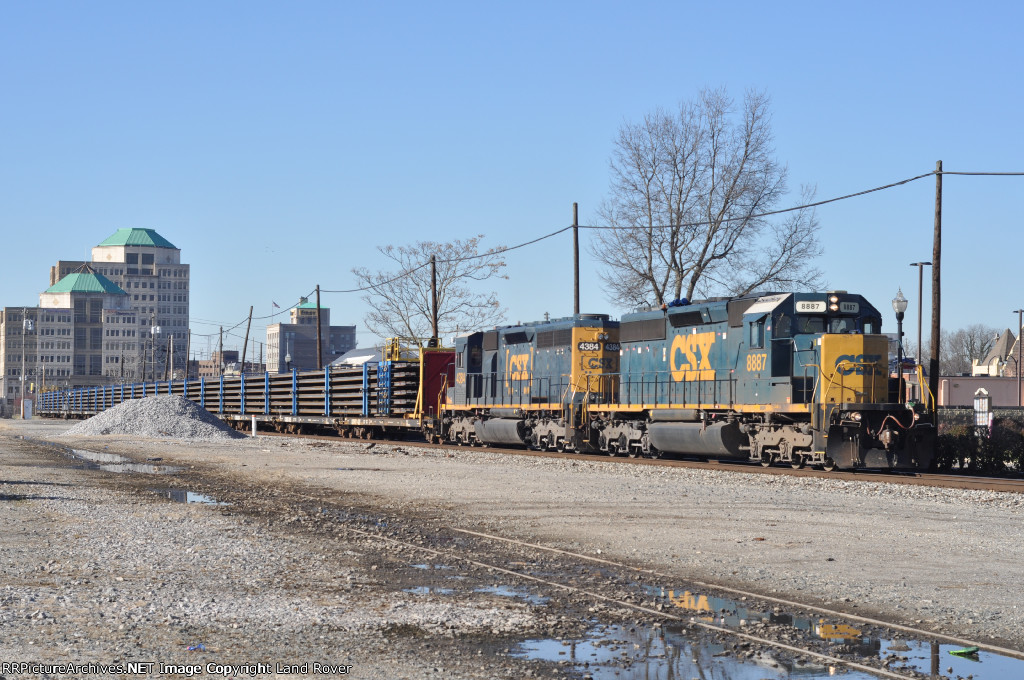 CSXT 8887 East